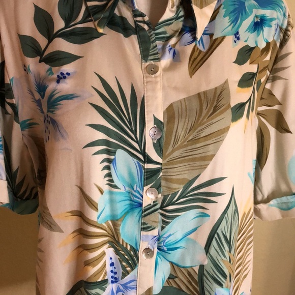 Jamaica Bay Floral Top - Picture 2 of 10